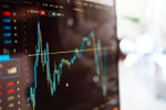 Analista indica 4 criptomoedas para comprar na queda