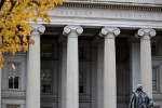 U.S. Raises Long-Term Debt Sales as Budget Deficit Worsens