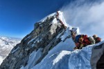 Quatre nouveaux morts sur l'Everest embouteillé