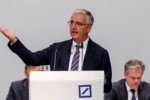 Voorzitter Deutsche Bank mag blijven