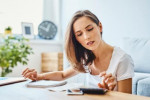 £100,000 to invest in FTSE 100 shares? Here’s what I’d do now to get rich and retire early
