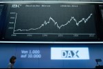 Spread Btp chiude stabile a 235