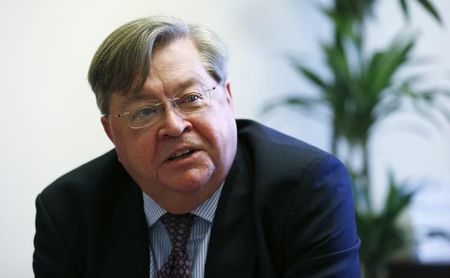 © Reuters. Ian McCafferty, Monetary Policy Committee member of the Bank of England speaks during a Reuters interview at the Bank of England in London