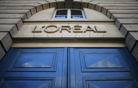 © Reuters. ACCORD À L'AMIABLE ENTRE L'ORÉAL ET LES AUTORITÉS AMÉRICAINES