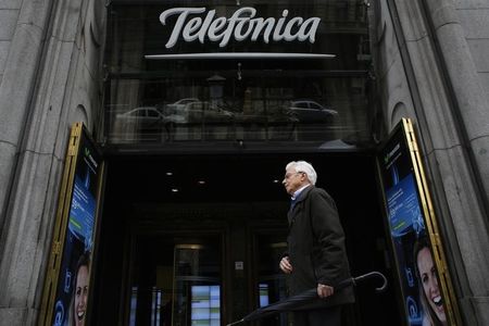 Mediaset acepta la oferta de Telefónica por su 22% de Canal+, según medios
