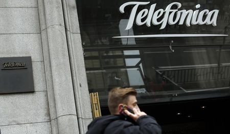 Telefonica buys 11 percent of Mediaset pay-TV business