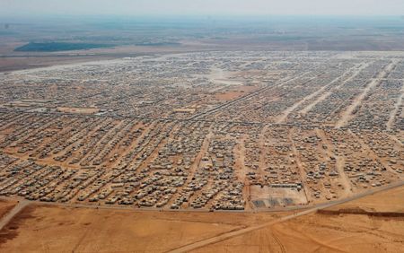 © Reuters. An aerial view shows the Zaatari refugee camp, near the Jordanian city of Mafraq