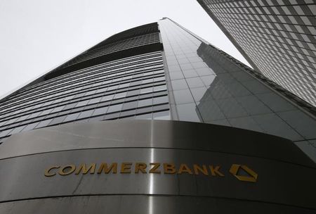© Reuters. Los reguladores de EEUU negocian un acuerdo con Commerzbank y Deutsche Bank