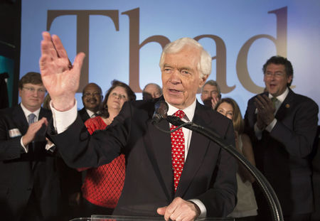 © Reuters. Republican U.S. Senator Thad Cochran addresses supporters during an election night celebration in Jackson, Mississippi