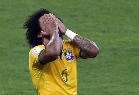 © Reuters. Marcelo durante jogo do Brasil contra a Alemanha em Belo Horizonte