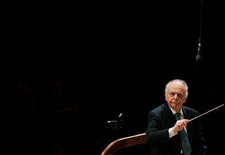 © Reuters. LE CHEF D'ORCHESTRE LORIN MAAZEL EST MORT