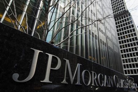 © Reuters. Las ganancias de JPMorgan caen un 8% en el segundo trimestre