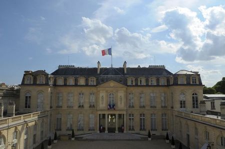 © Reuters. LES EFFORTS D’ÉCONOMIE CONSENTIS PAR L’ÉLYSÉE SALUÉS PAR LA COUR DES COMPTES