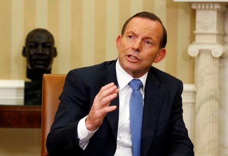 © Reuters. Australian PM Abbott speaks in the Oval Office of the White House in Washington