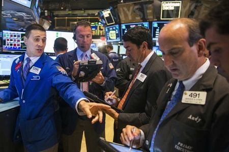 © Reuters. Wall Street abre al alza impulsada por firmas tecnológicas