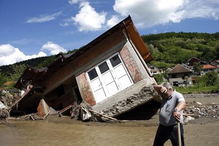 © Reuters. Inundações nos Bálcãs
