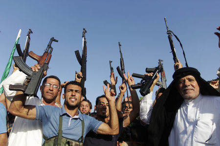 © Reuters. زعماء سنة عراقيون يسعون لإنهاء الهيمنة السياسية للشيعة