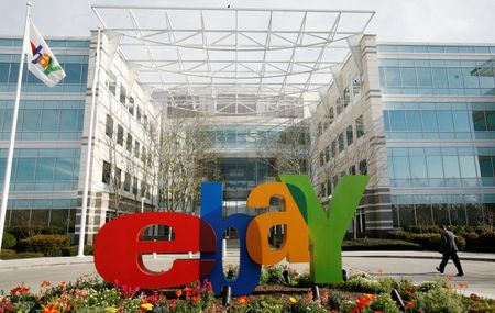 © Reuters. Los ingresos de eBay suben un 13% gracias a PayPal 