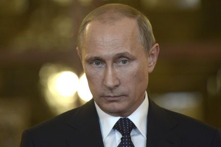 © Reuters. واشنطن تستهدف حلفاء بوتين في أشد عقوبات تفرضها حتى الان على روسيا