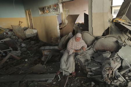 © Reuters. أمريكا تطالب اسرائيل بعمل المزيد لحماية المدنيين في غزة