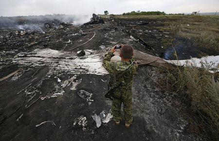 © Reuters. Local da queda do avião da Malaysia Airlines