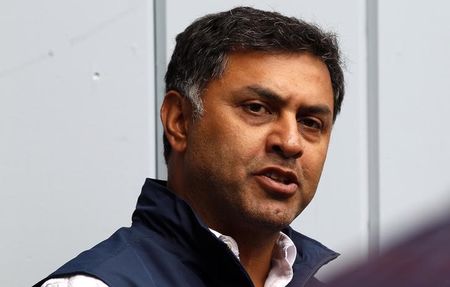 © Reuters. Nikesh Arora, Google chief business officer speaks at a news conference at the annual Allen and Co. conference in Sun Valley