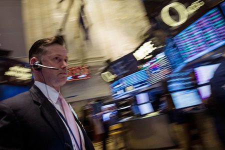 © Reuters. Wall Street abre con un leve alza tras las pérdidas recientes
