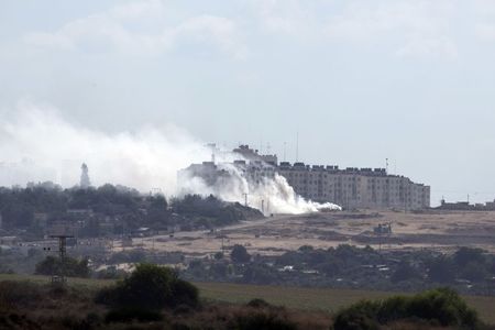 © Reuters. حماس تتجه للحصول على تأييد وتمويل من معركة غزة