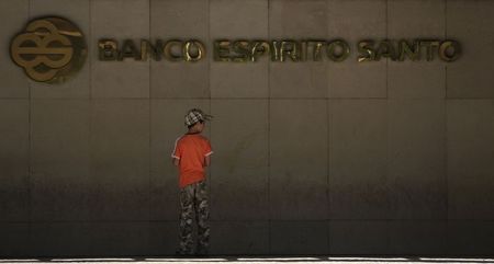 © Reuters. Panamá interviene a filial del Espirito Santo por falta de liquidez