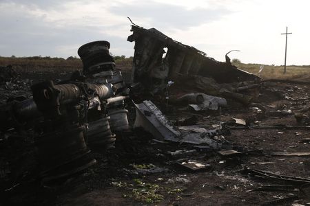 © Reuters. إدارة الطيران الاوروبية تحث شركات الطيران على تفادي شرق اوكرانيا