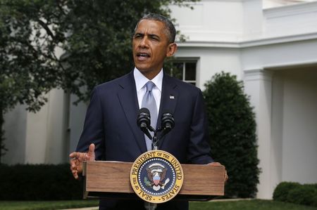 © Reuters. U.S. President Obama speaks about Ukraine at the White House in Washington