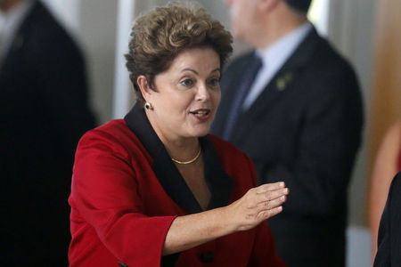 © Reuters. Presidente Dilma Rousseff durante reunião do Brics e Unasul em Brasília