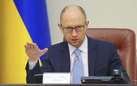 © Reuters. ياتسينيوك: أوكرانيا ستفرض عقوبات على أفراد وشركات في روسيا