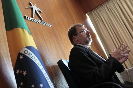 © Reuters. Secretário do Tesouro Nacional, Arno Augustin, durante entrevista à Reuters, em Brasília 
