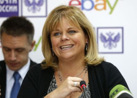 © Reuters. eBay VP Jones speaks to journalists at a news conference in Moscow