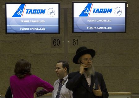 © Reuters. اسرائيل تسارع لاستئناف رحلات الطيران الخارجية إلى تل ابيب