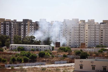 © Reuters. اشتباكات في بنغازي بشرق ليبيا ومقتل تسعة على الاقل