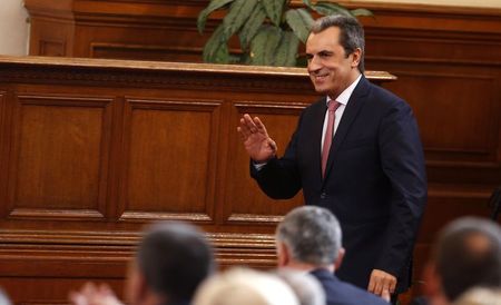 © Reuters. برلمان بلغاريا يقبل استقالة الحكومة