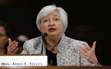 © Reuters. U.S. Federal Reserve Chair Yellen testifies before the Senate Banking Committee on Capitol Hill in Washington