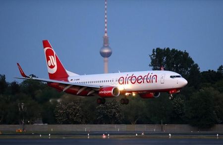 © Reuters. نقابة الطيارين بألمانيا تنتقد قرار استئناف الرحلات لإسرائيل