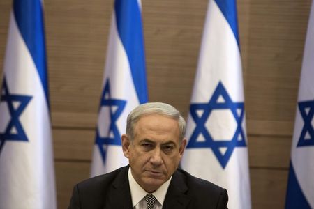 © Reuters. Premiê de Israel, Benjamin Netanyahu, durante uma reunião de gabinete em Jerusalém