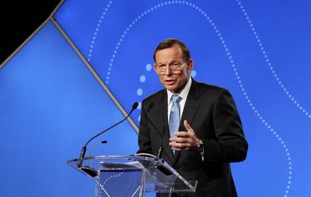 © Reuters. Australian PM Abbott delivers keynote speech during B20 Summit in Sydney