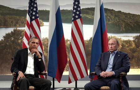 © Reuters. Obama meets with Vladimir Putin during the G8 Summit at Lough Erne in Enniskillen