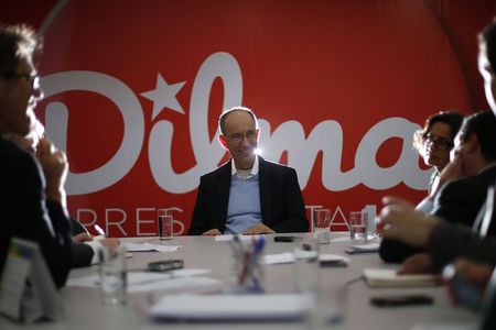 © Reuters. Presidente do PT, Rui Falcao, durante entrevista à Reuters em Brasília 