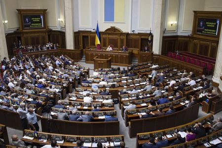 © Reuters. البرلمان الأوكراني يرفض استقالة رئيس الوزراء