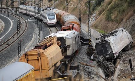 © Reuters.  La aseguradora QBE deposita nuevos fondos por el accidente de tren de Santiago 