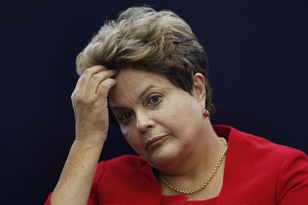 © Reuters. Presidente Dilma Rousseff durante entrevista coletiva em Brasília