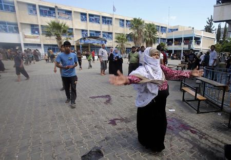 © Reuters. ISRAËL BOMBARDE UNE ÉCOLE DE L'ONU À RAFAH, AU MOINS 10 MORTS