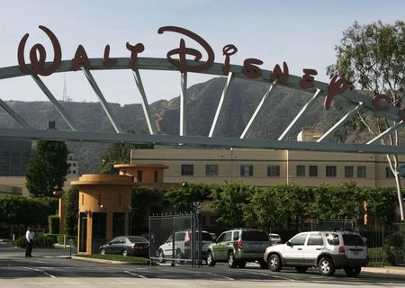 © Reuters. The main gate of entertainment giant Walt Disney Co. is pictured in Burbank