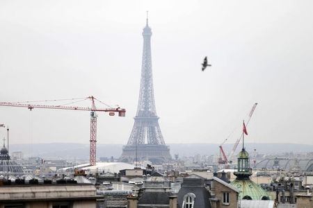 © Reuters. LA BANQUE DE FRANCE TABLE SUR UNE CROISSANCE DE 0,2% AU 3E TRIMESTRE